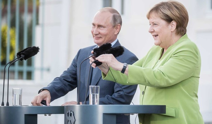 Попался на крючок: Путин и Меркель загнали Зеленского в ловушку
