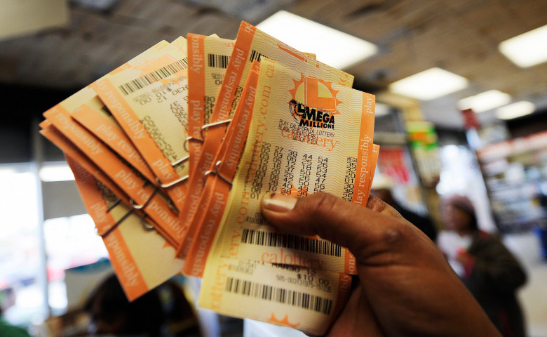 Американка хранила в книге в качестве закладки лотерейный билет на $5 млн.