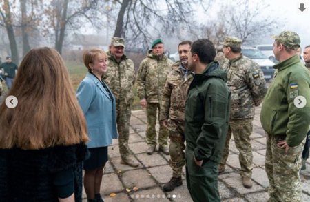 "Я ж не лох": Зеленский сел в лужу на Донбассе
