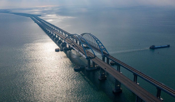 Заявлено о серьезных проблемах с Крымским мостом перед запуском поездов